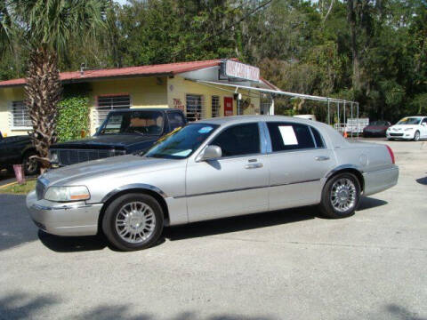 2006 Lincoln Town Car for sale at VANS CARS AND TRUCKS in Brooksville FL