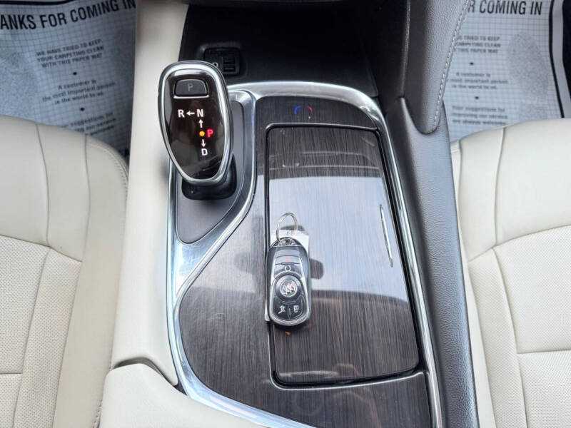 2020 Buick Enclave Essence