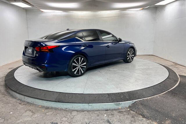 2020 Nissan Altima 2.0 SR