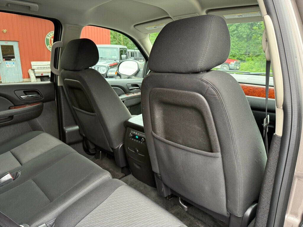 2014 Chevrolet Suburban 52