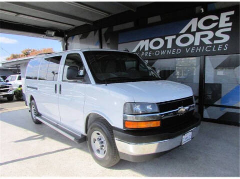 2017 Chevrolet Express LT 2500