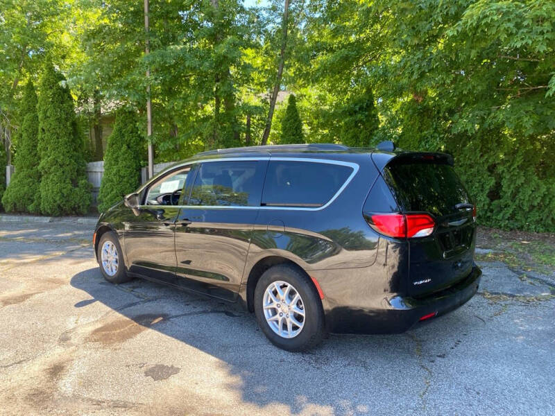 2020 Chrysler Voyager LXi