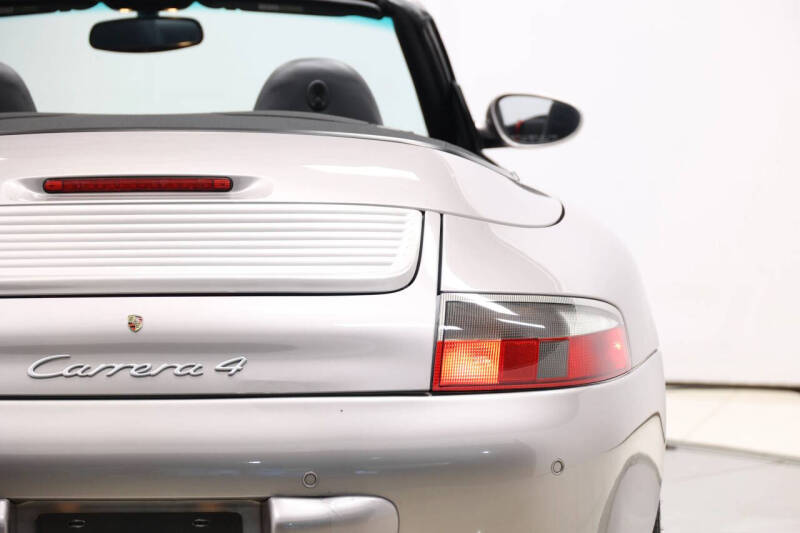 2003 Porsche 911