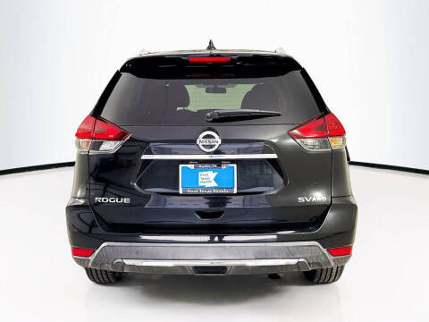 2018 Nissan Rogue SV
