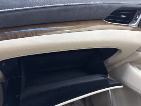 2018 Cadillac Escalade Luxury