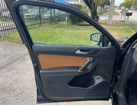 2018 Volkswagen Tiguan 2.0T SEL 4Motion