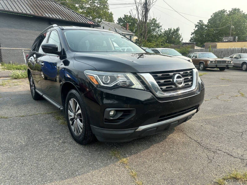 2019 Nissan Pathfinder SL