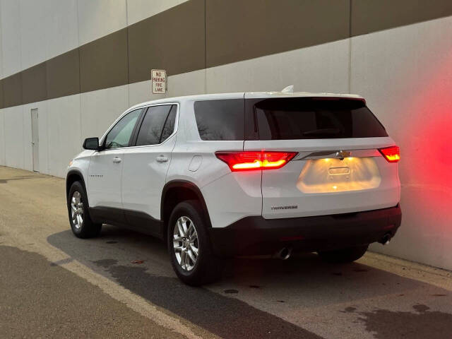 2021 Chevrolet Traverse for sale at Phoenix Motor Co in Romulus, MI