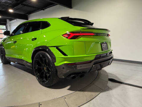 2024 Lamborghini Urus Performante