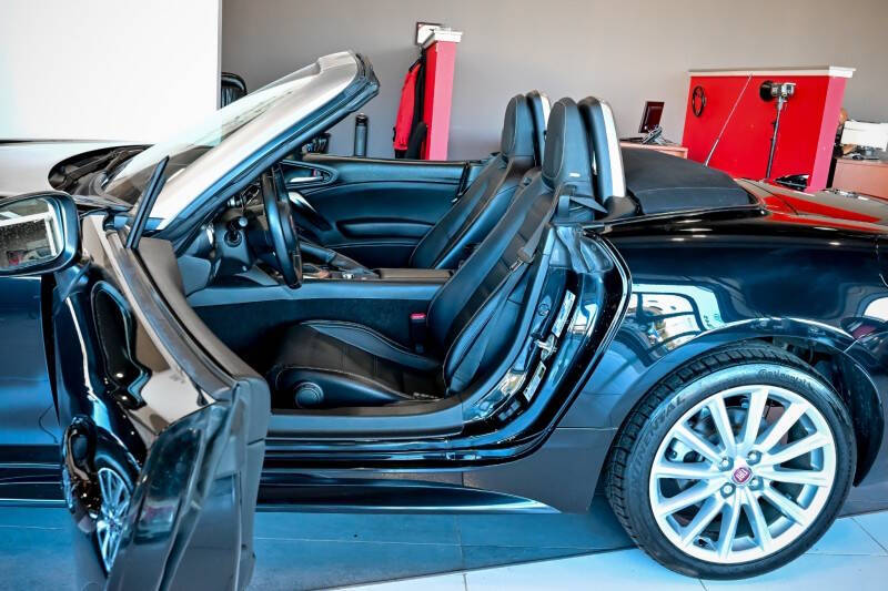 2019 FIAT 124 Spider Lusso