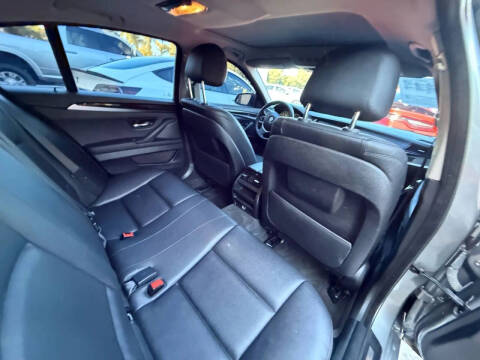 2016 BMW 5 Series 528i