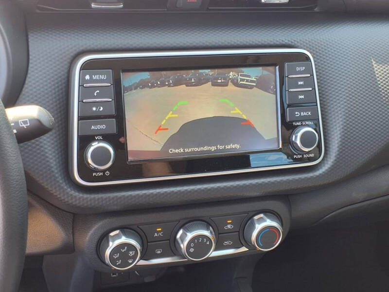 2025 Nissan Kicks Play S