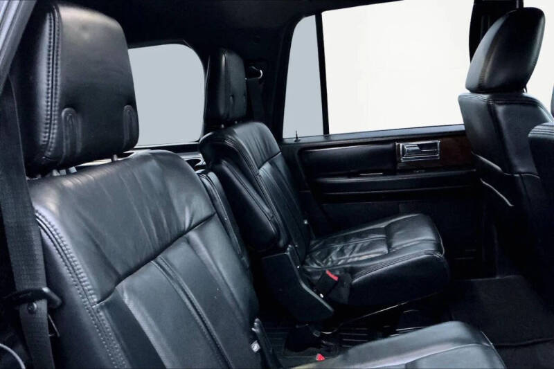 2017 Lincoln Navigator L Select