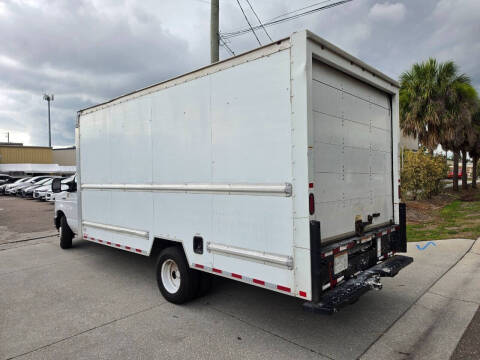 2017 Ford E-Series E-350 SD