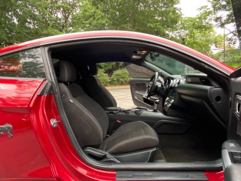 2015 Ford Mustang V6
