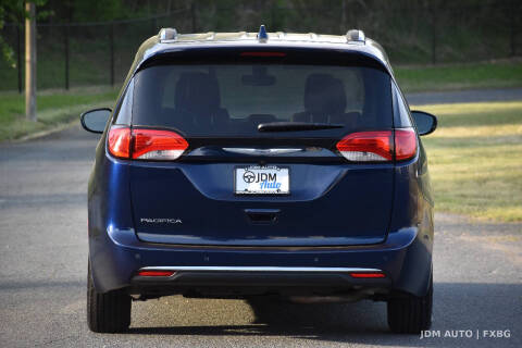 2020 Chrysler Pacifica Touring L