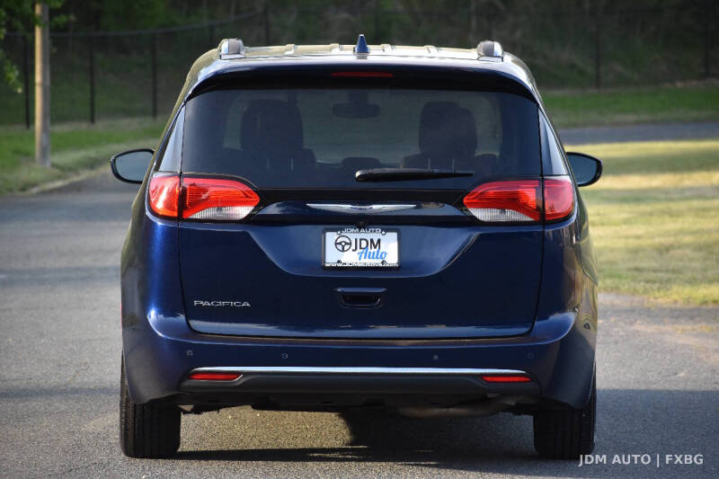 2020 Chrysler Pacifica Touring L