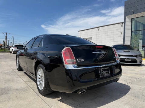 2014 Chrysler 300