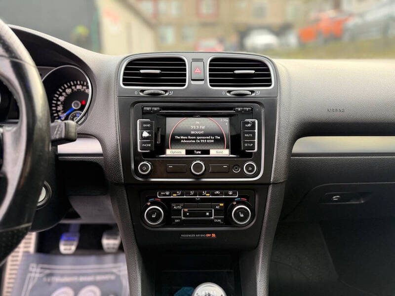 2012 Volkswagen Golf R 4Motion