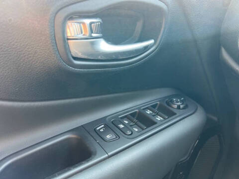 2022 Jeep Renegade Altitude