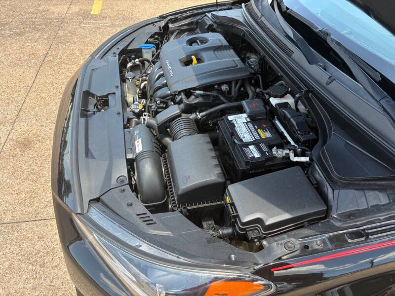 2020 Hyundai Veloster 2.0L