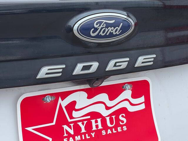 2022 Ford Edge SE