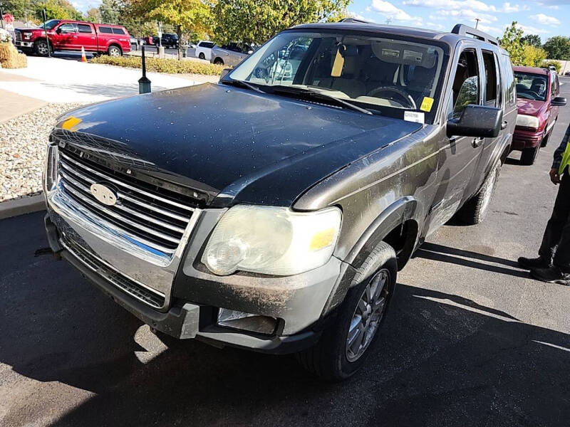 2008 Ford Explorer XLT's photo