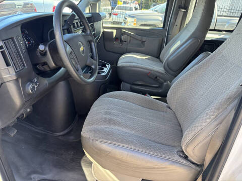 2017 Chevrolet Express 3500