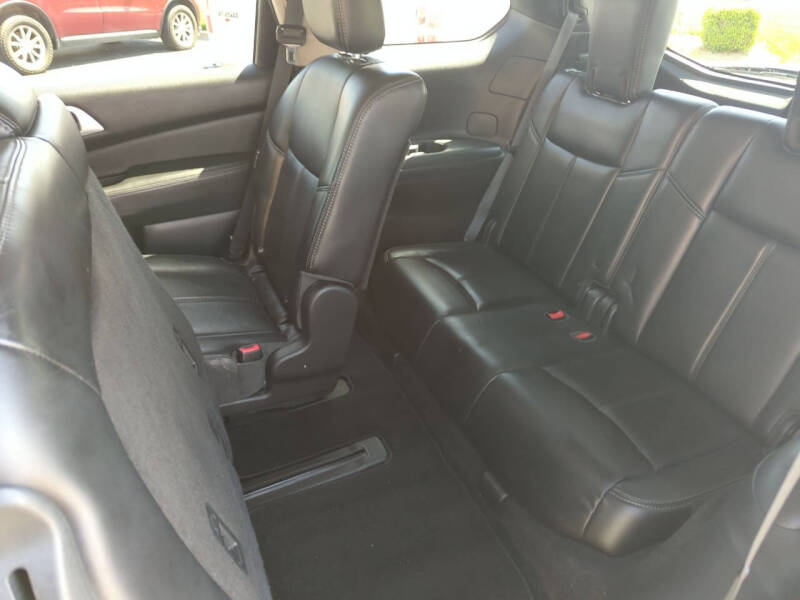2019 Nissan Pathfinder S