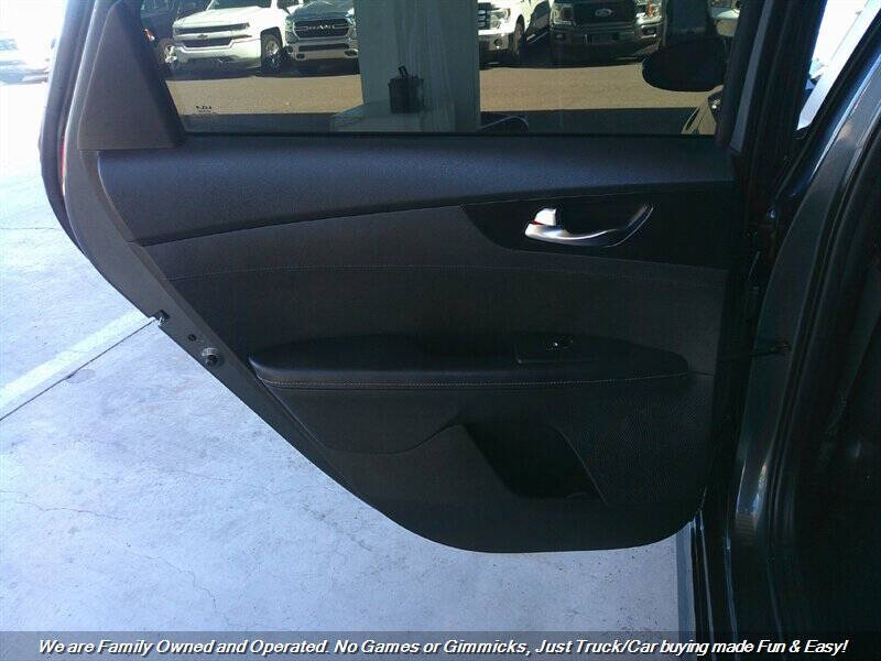 2022 Kia Forte GT Line