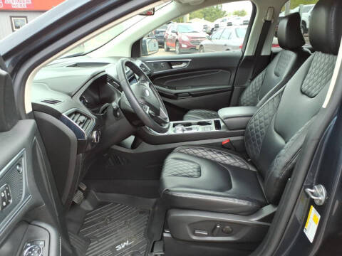 2024 Ford Edge Titanium