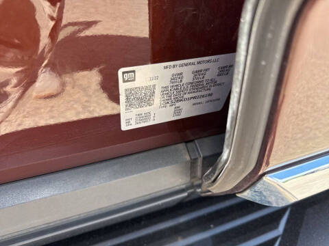 2023 GMC Yukon SLT