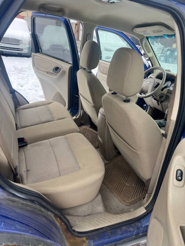 2005 Ford Escape XLT