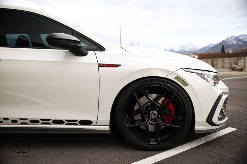 2023 Volkswagen Golf GTI 40th Anniversary Edition