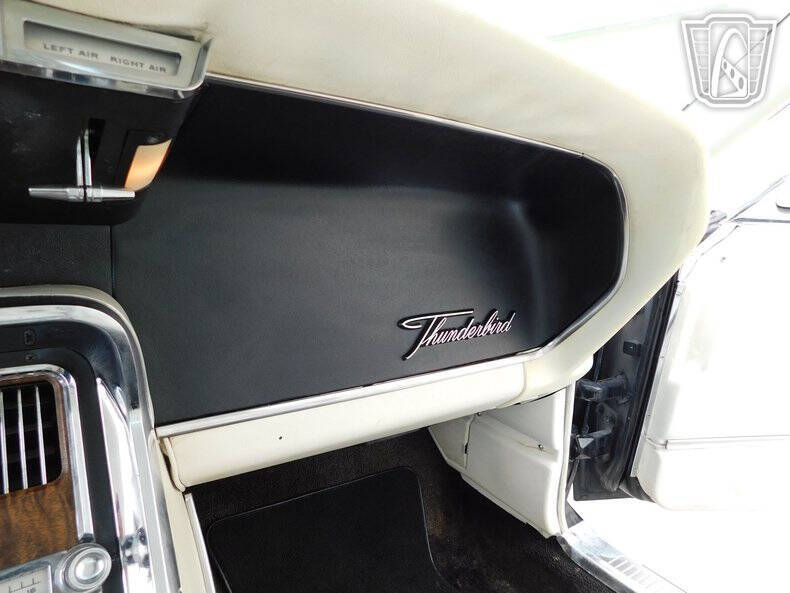 1966 Ford Thunderbird