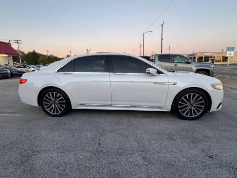2018 Lincoln Continental Select