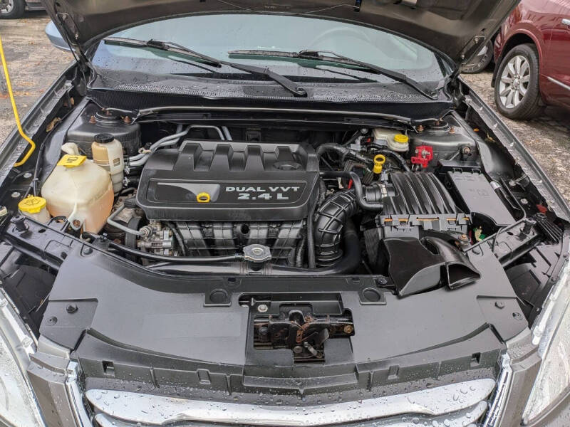 2012 Chrysler 200 LX