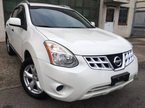 2011 Nissan Rogue for sale at Illinois Auto Sales in Paterson NJ