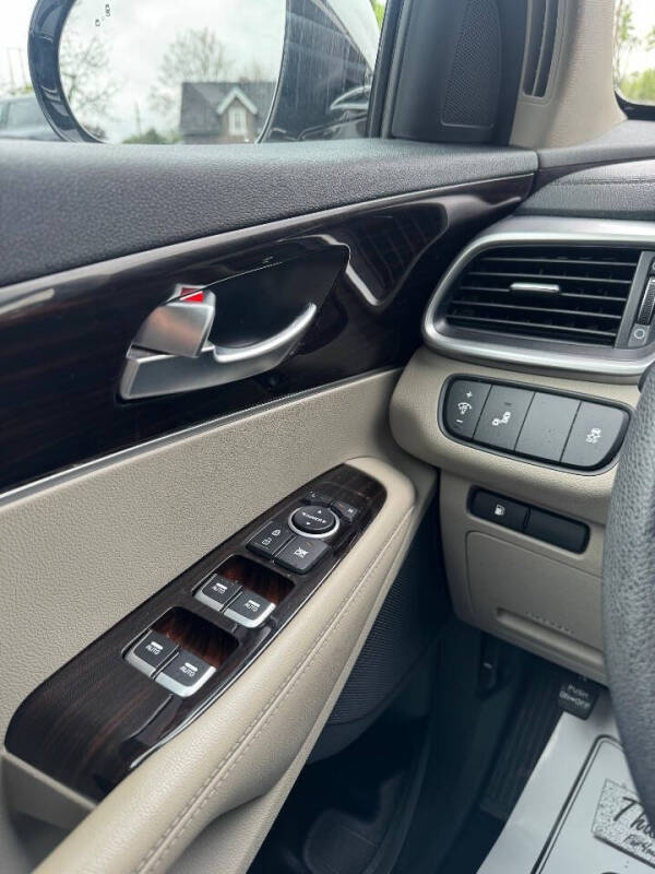 2019 Kia Sorento L