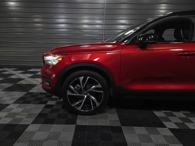 2020 Volvo XC40 T4 R-Design