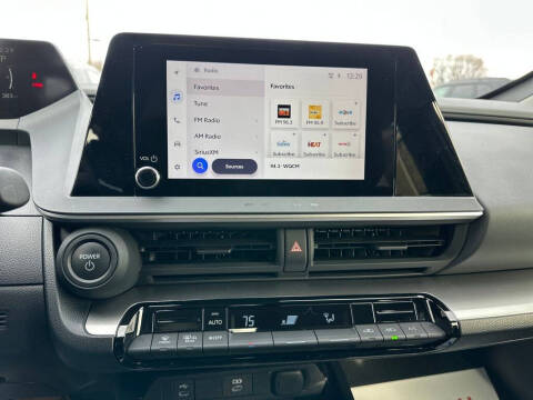 2025 Toyota Prius LE