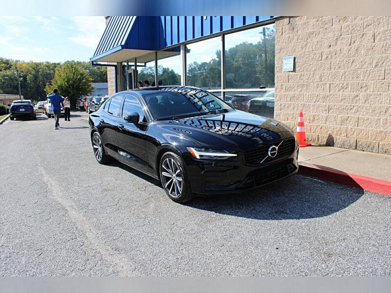 2022 Volvo S60 B5 Momentum