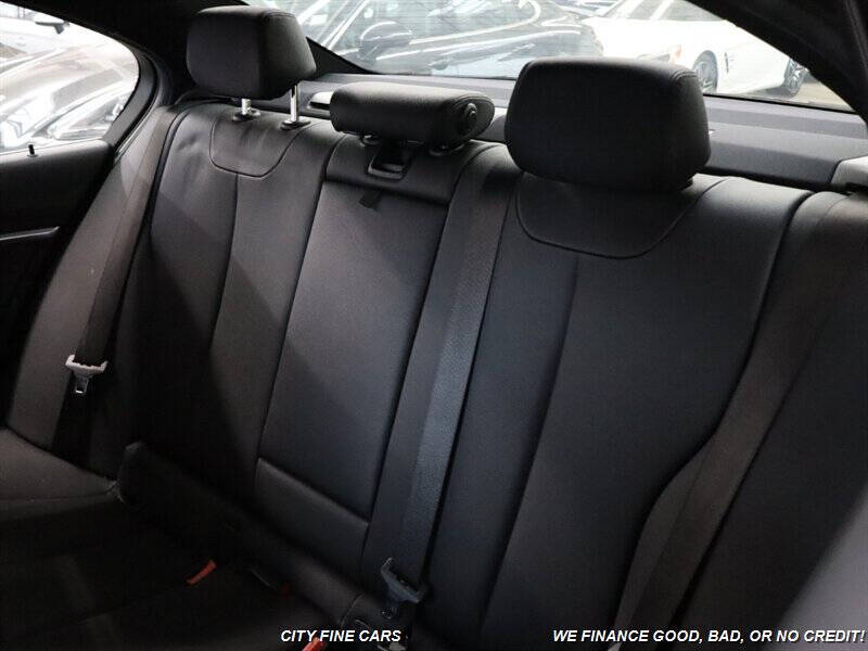 2018 BMW 3 Series 330e iPerformance