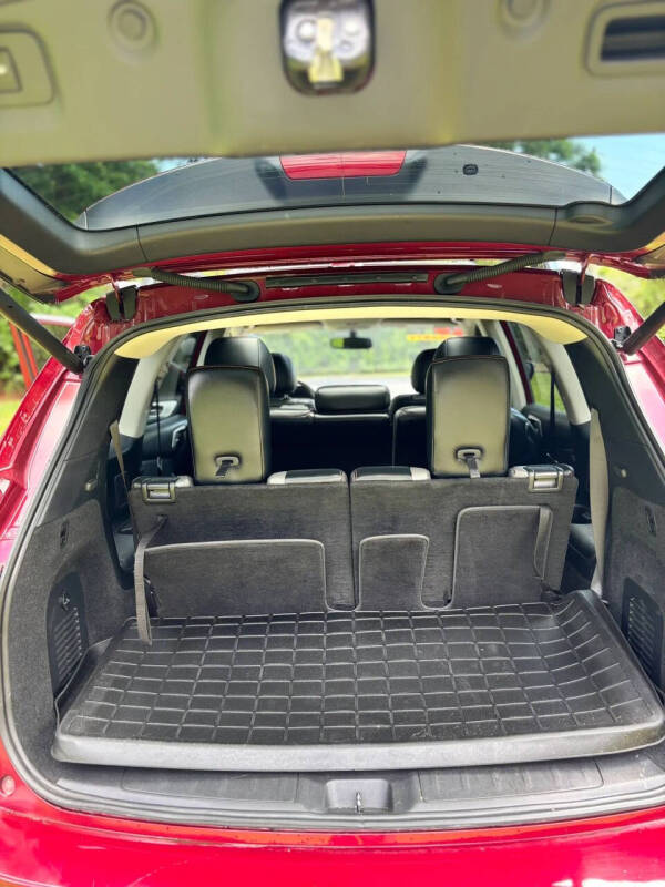 2020 Nissan Pathfinder SL