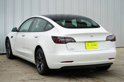 2021 Tesla Model 3 Standard Range Plus