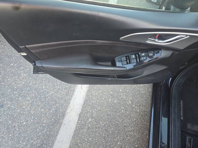 2018 Mazda MAZDA3 Touring
