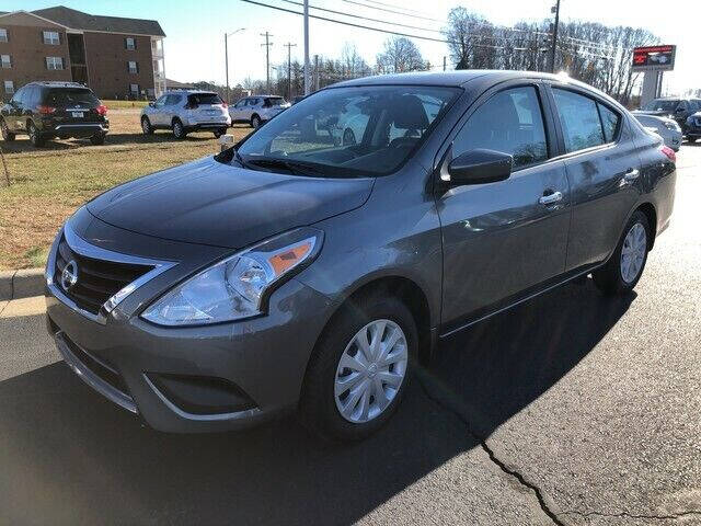 2019 Nissan Versa SV