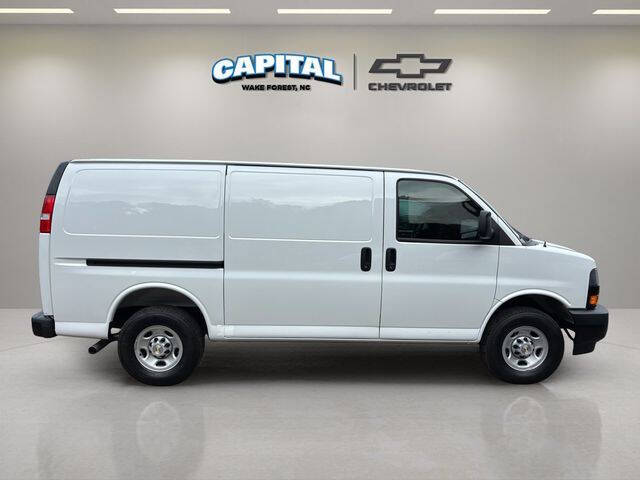 2025 Chevrolet Express 2500