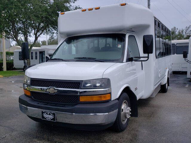2012 chevrolet express cutaway