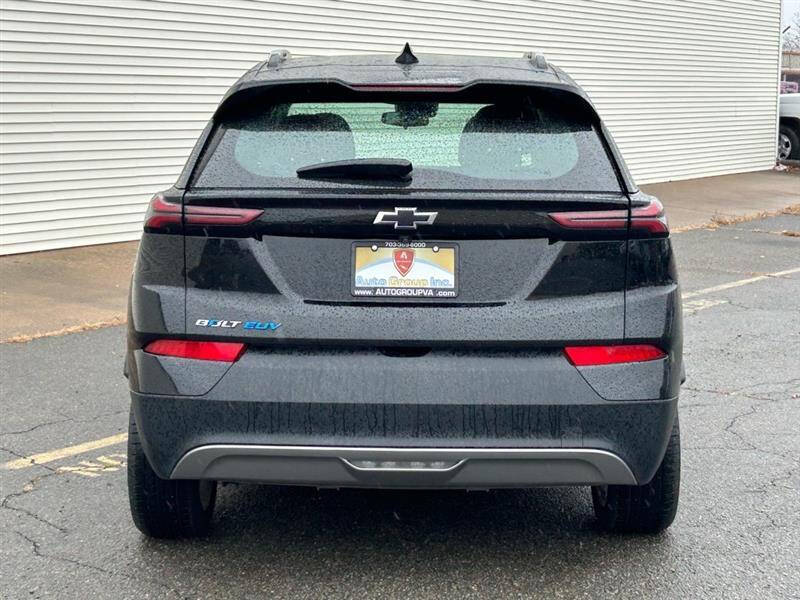 2023 Chevrolet Bolt EUV LT photo 4